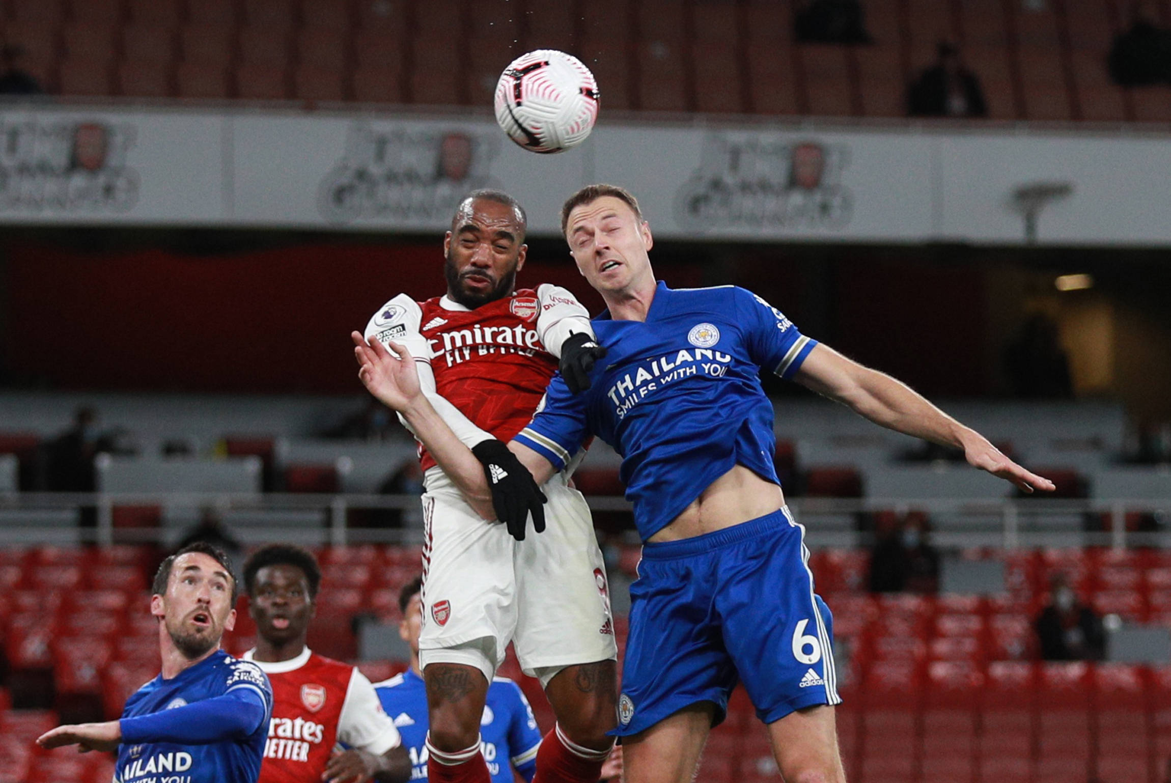 他多次扑出 他多次扑出