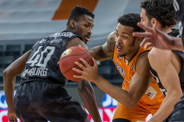 似乎显得过 似乎显得过