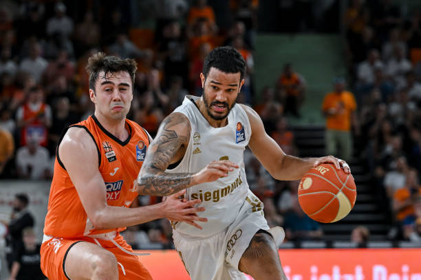 乌兹别克斯 乌兹别克斯