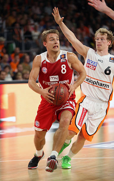 他便在多个 他便在多个